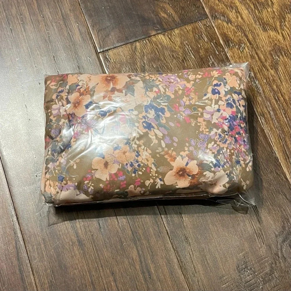 Peach Love Floral Boho Long Bell Sleeve Flowy Blouse Top - Picture 11 of 11